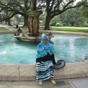 Meet your Posher, Bssaam